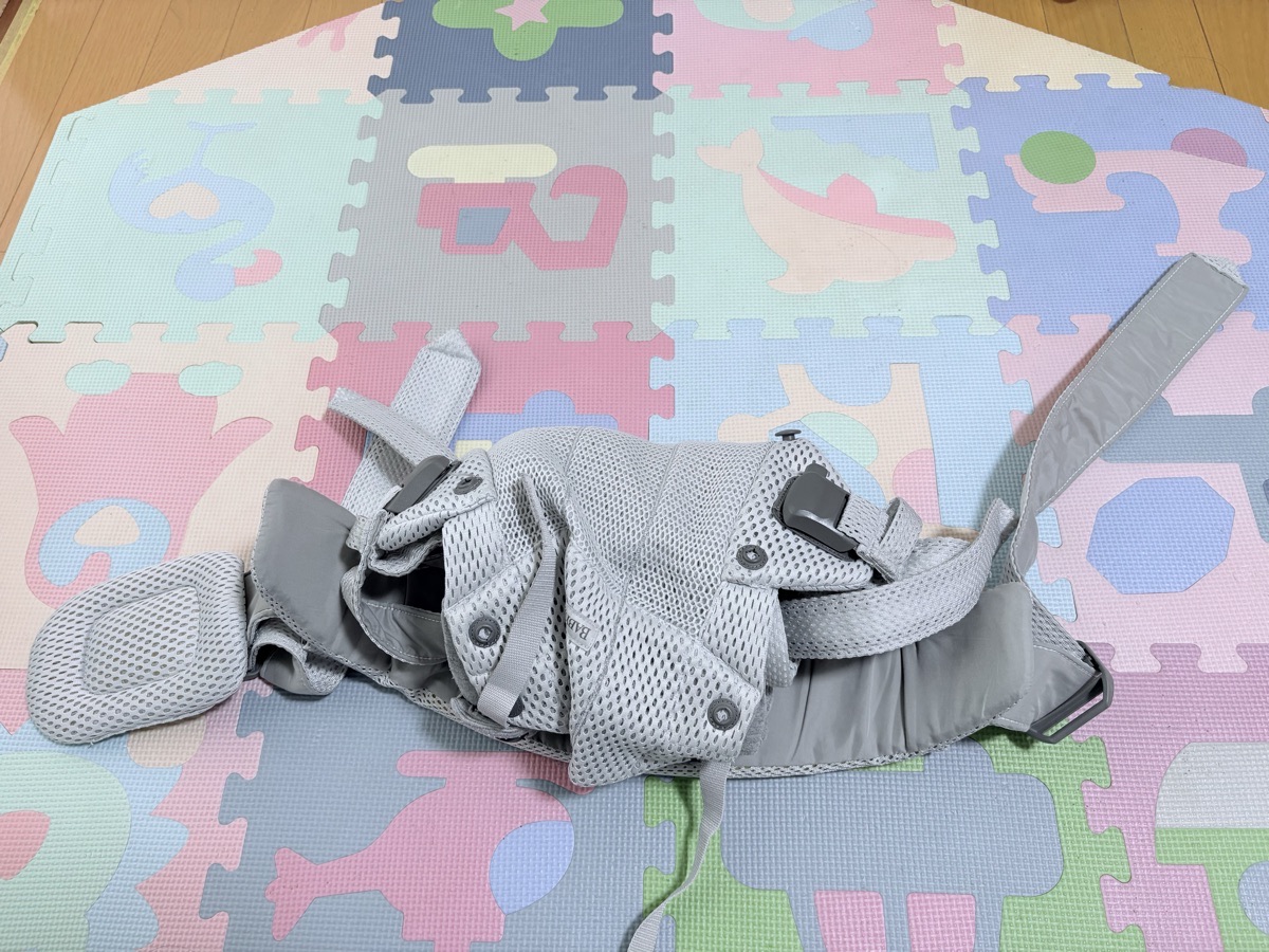 ハーモニーを上からくるくる丸めた状態（たたみ方ステップ2）
